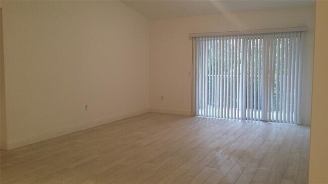 Building Photo - 5031 Wiles Rd