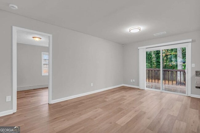 Building Photo - 3368 Lincolndale Ct