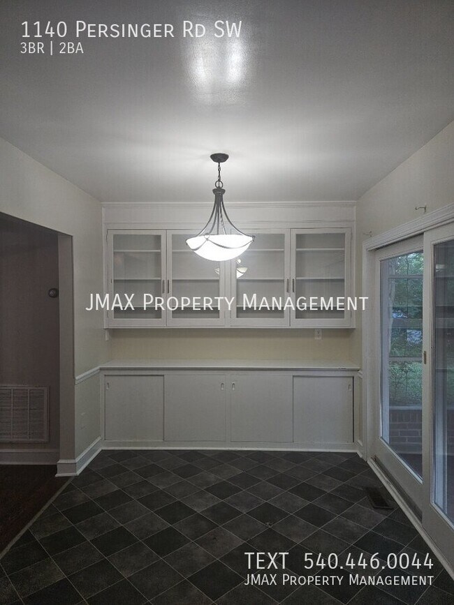 Building Photo - 1140 Persinger Rd SW