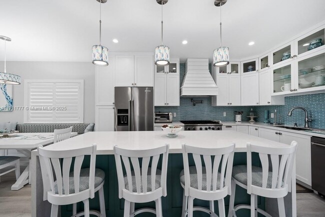 Building Photo - 112 Ave D