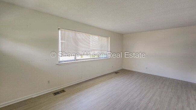 Building Photo - "Charming 3-Bedroom Home in Chattanooga's ...