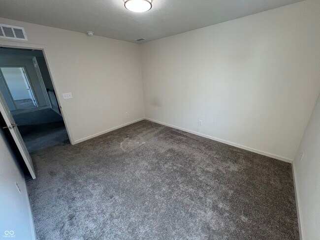 Building Photo - 5374 Noble Crossing Pkwy W