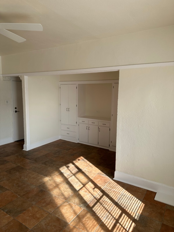 Building Photo - 1922 Highland Ave