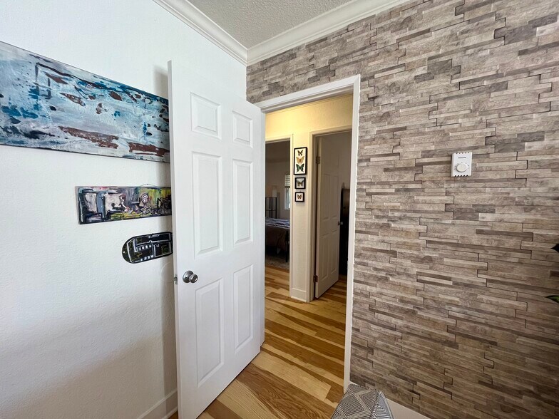 Building Photo - 1085 12th St