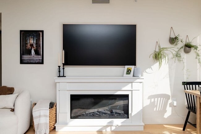 Building Photo - 69 Lubec St