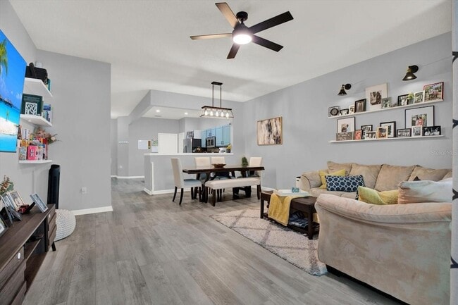 Building Photo - 5036 Pond Ridge Dr