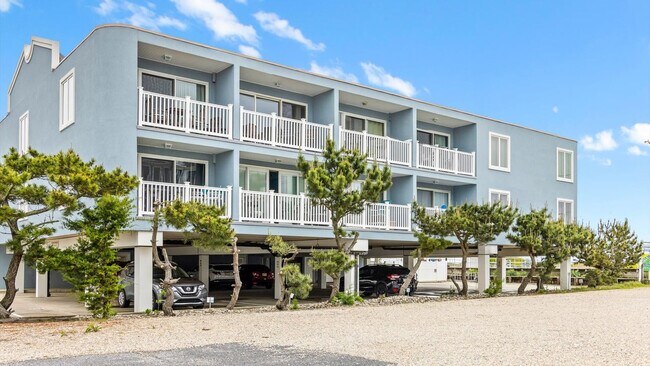 Building Photo - 1401 Ocean Ave