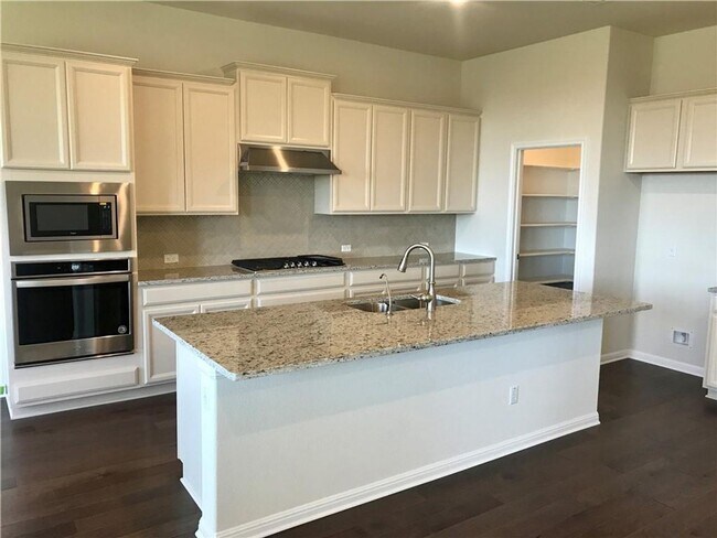 Building Photo - Brand New 4 bedroom One Story - Vista Vera...