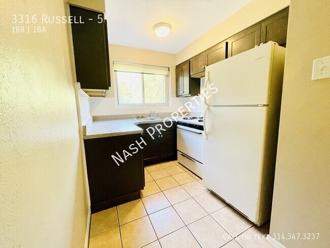 Building Photo - 3316 Russell-5