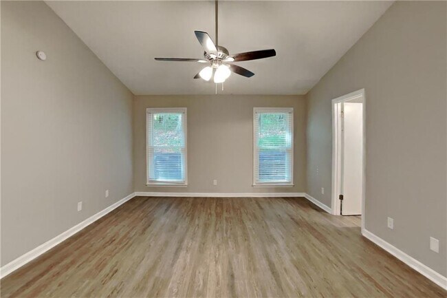 Building Photo - 3883 Nowlin Rd