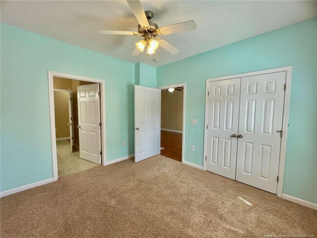 Building Photo - 635 Marshtree Ln