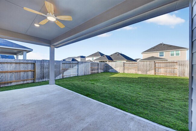 Building Photo - 21827 Blue Daisy Ct