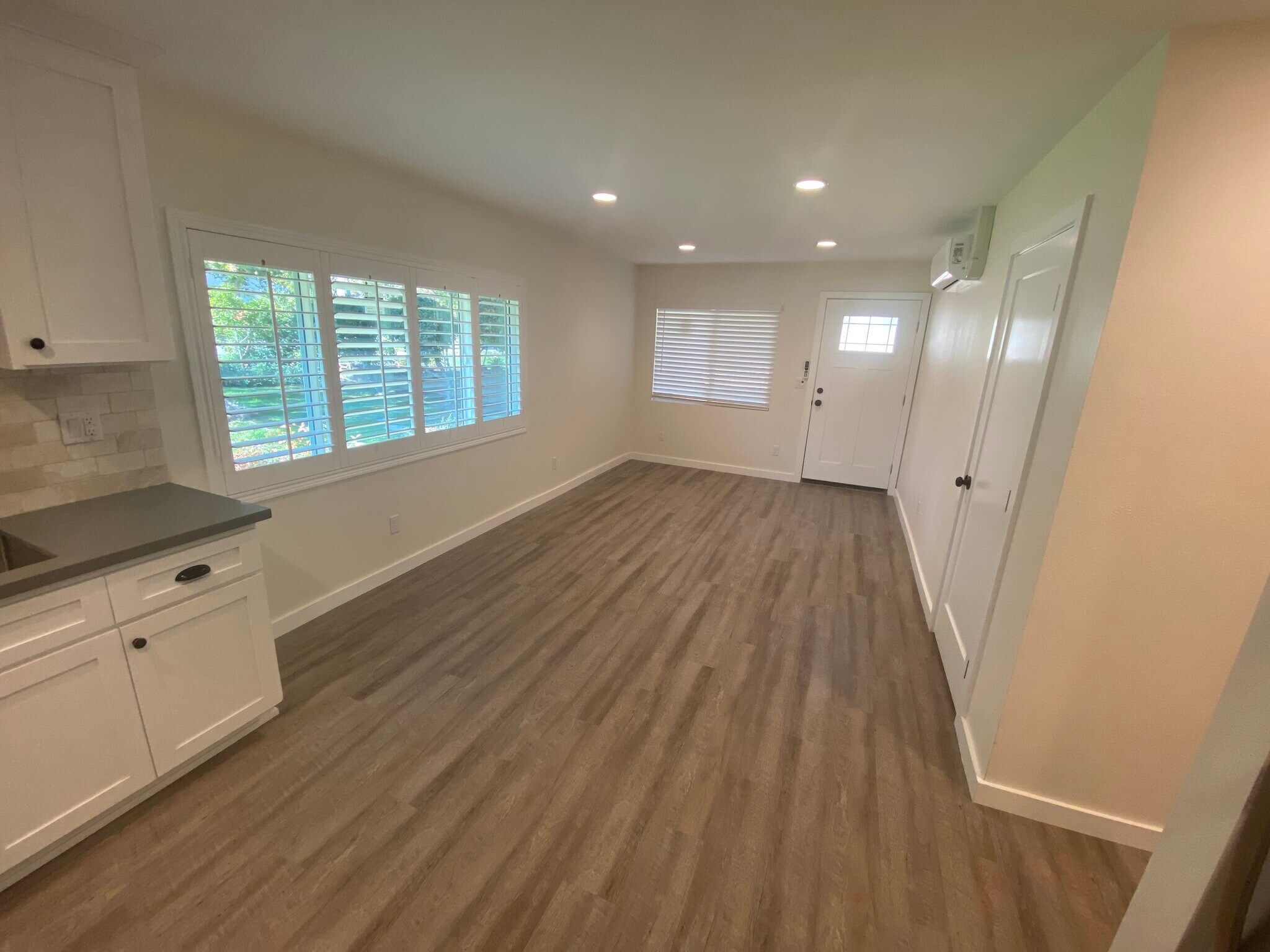 Living room - 1784 N 1st Ave
