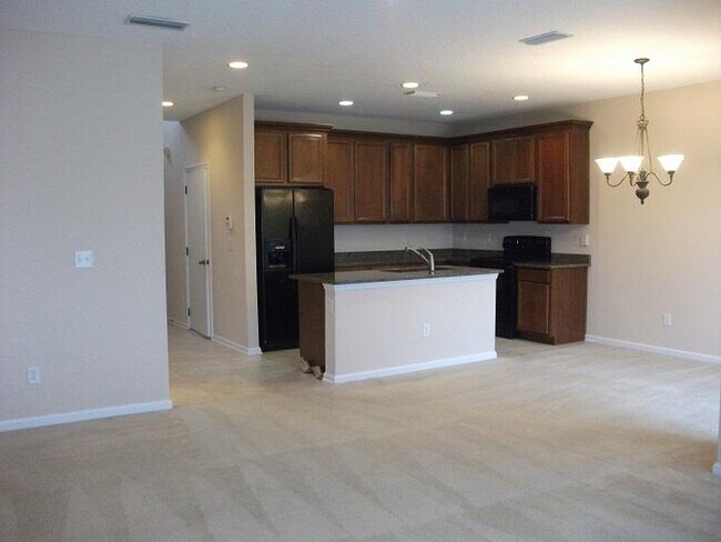 Building Photo - 9 Hannah Cole Dr