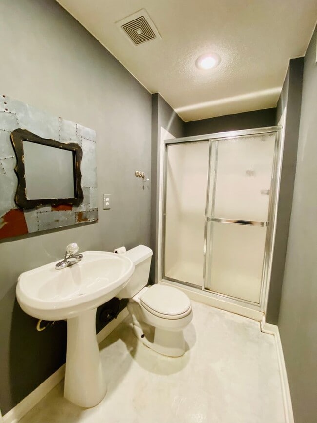 Building Photo - {8514}  Village of Kensington + Finished B...