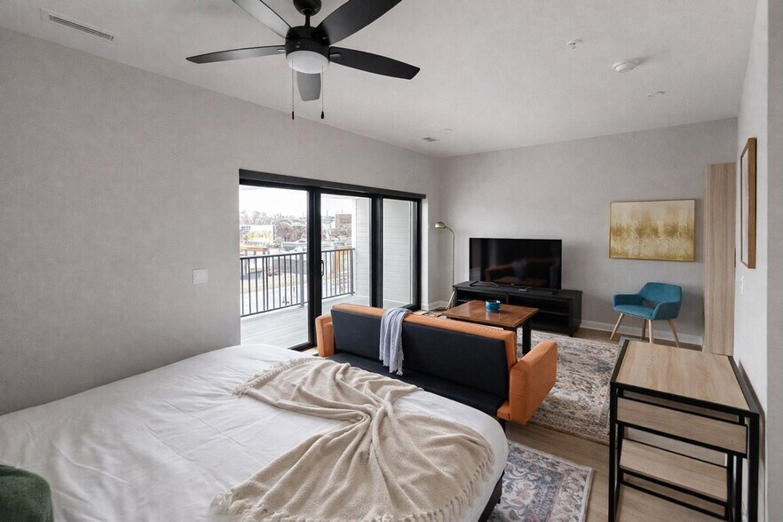 Building Photo - 4613 Capitol Ave