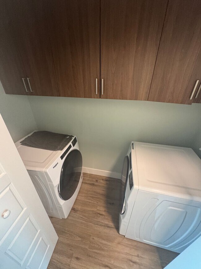 Building Photo - 930 Paddleboard Ct