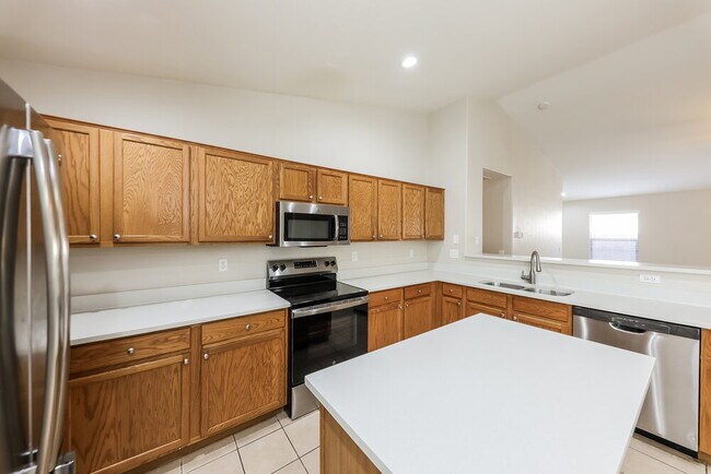 Building Photo - 501 S 125th Ave