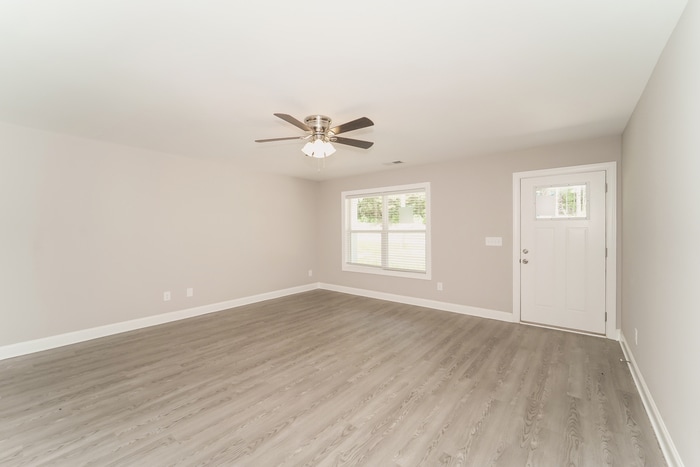 Building Photo - 8610 North Dr