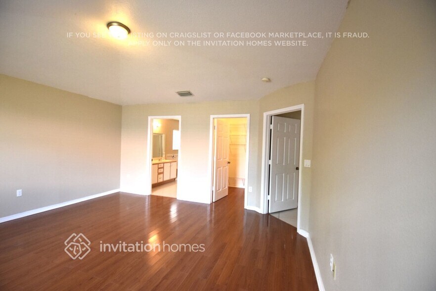 Building Photo - 16887 Crestview Ln