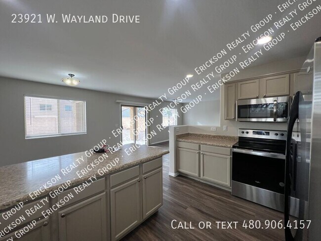Building Photo - 23921 W Wayland Dr