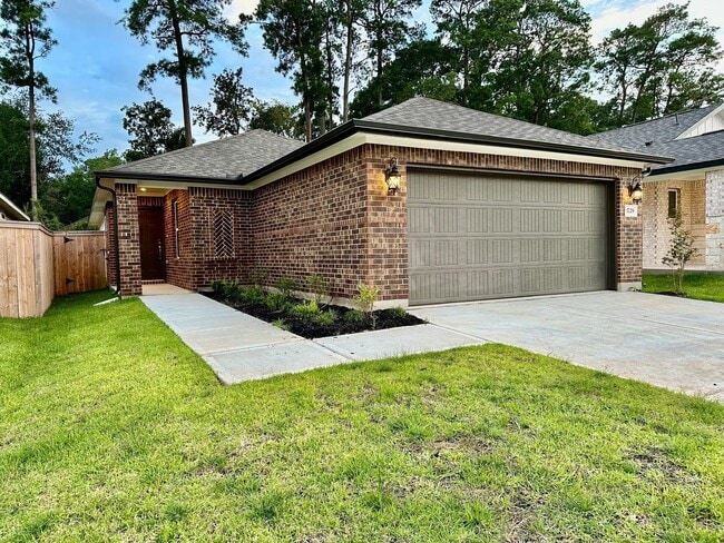 Primary Photo - 1729 Succotash Oak Ct