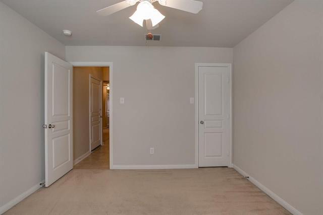 Building Photo - 4925 Carrotwood Dr