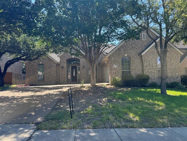 Primary Photo - 1220 Pine Forest Cir