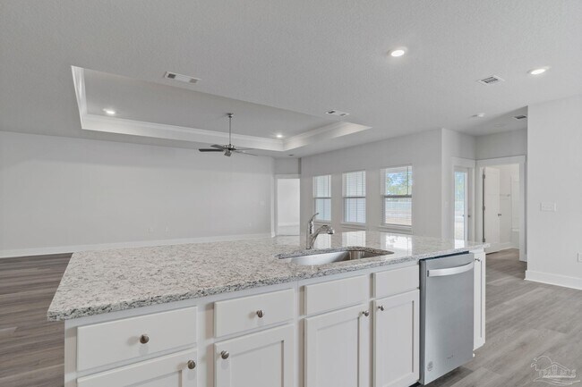 Building Photo - 6616 Forest Bay Ave