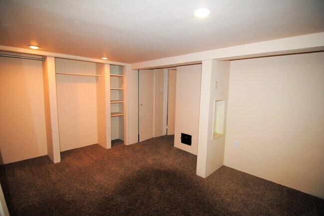 Building Photo - Charming 3 Bedroom, 2 Bath House For Rent!!