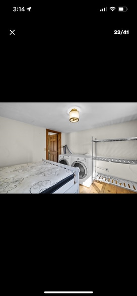 Building Photo - 326 Reservoir Dr