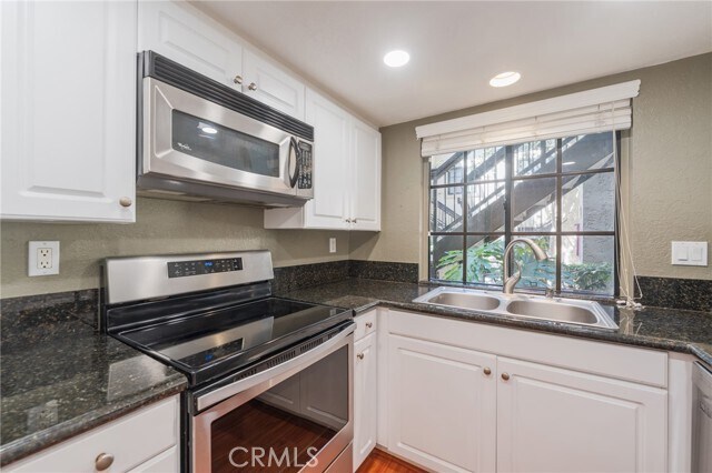 Building Photo - 25611 Indian Hill Ln