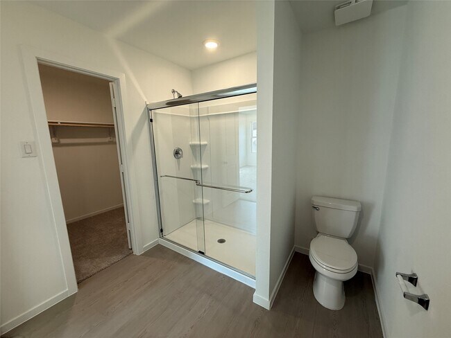 Building Photo - 3013 Blue Gem Ct