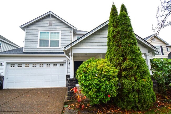 Building Photo - Move In Special!  $1000 Off!  Beautiful Spacious Home!