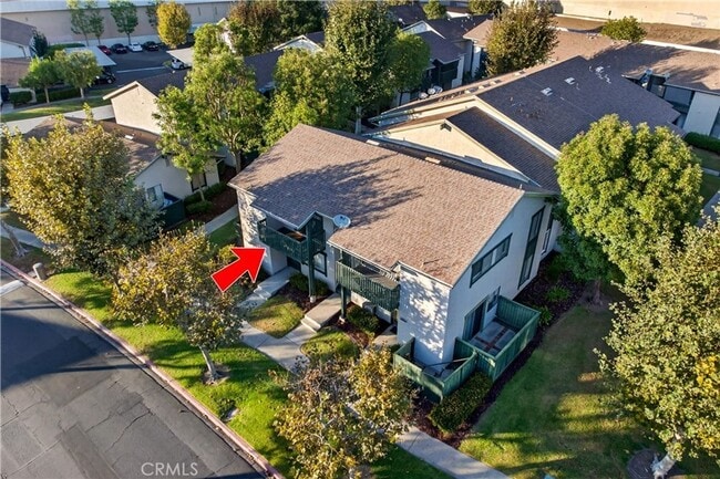 Building Photo - 1 Bed + 1 Bath Condo with 1 Carport