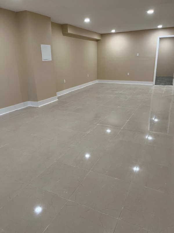 Building Photo - 501 Sulphur Spring Rd