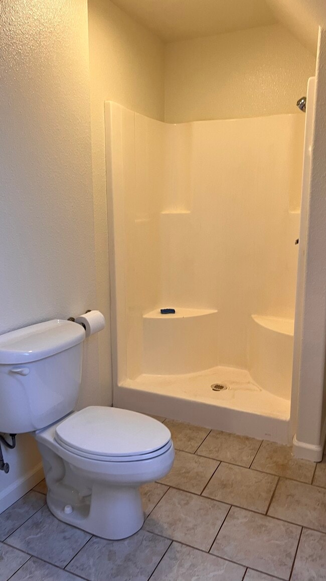 Building Photo - 14385 Holmwood Dr