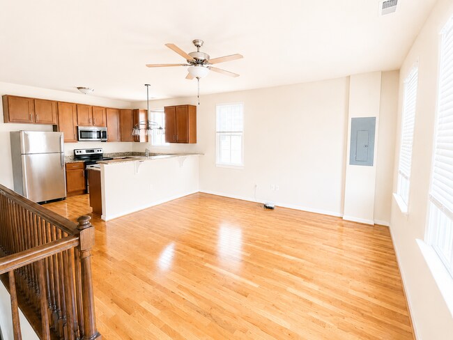 Building Photo - 805 N 23rd St