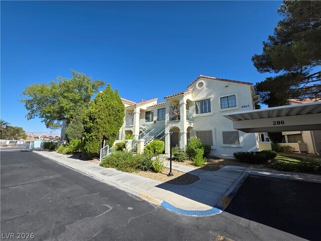 Building Photo - 4865 S Torrey Pines Dr