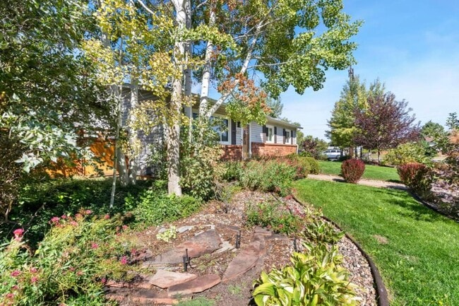 Building Photo - 1001 Ida Dr