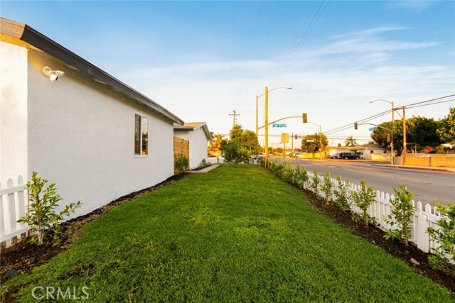 Building Photo - 10290 Monte Vista Ave