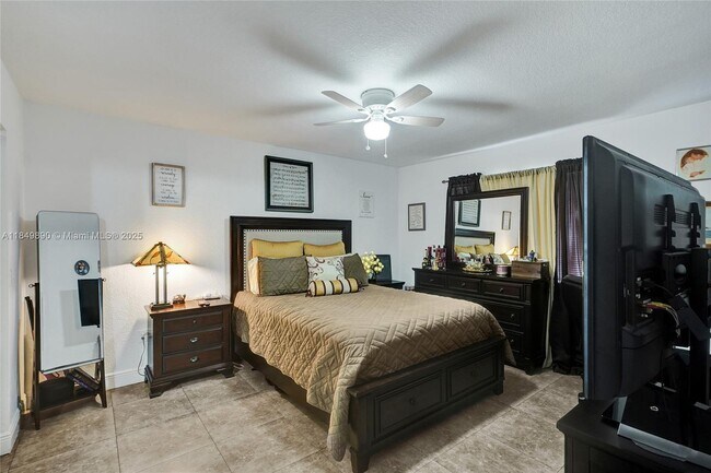 Building Photo - 15400 SW 284th St