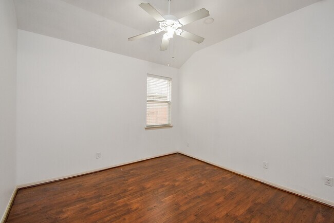 Building Photo - 6822 Clemson Ln