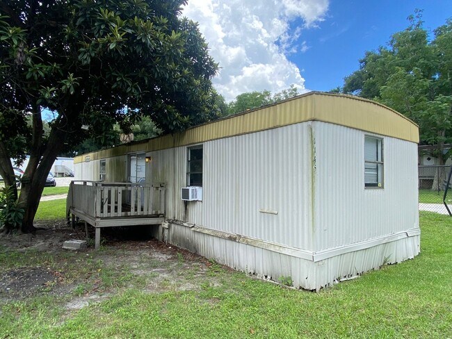 Building Photo - 1145 S Christiana Ave