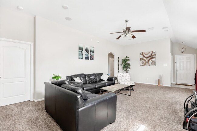 Building Photo - 5206 Misty Ln