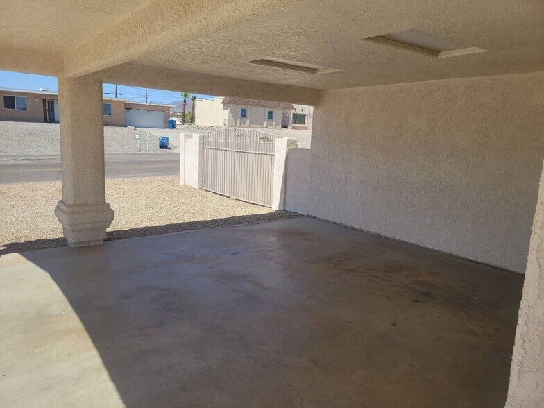 Building Photo - 2846 Seville Ln