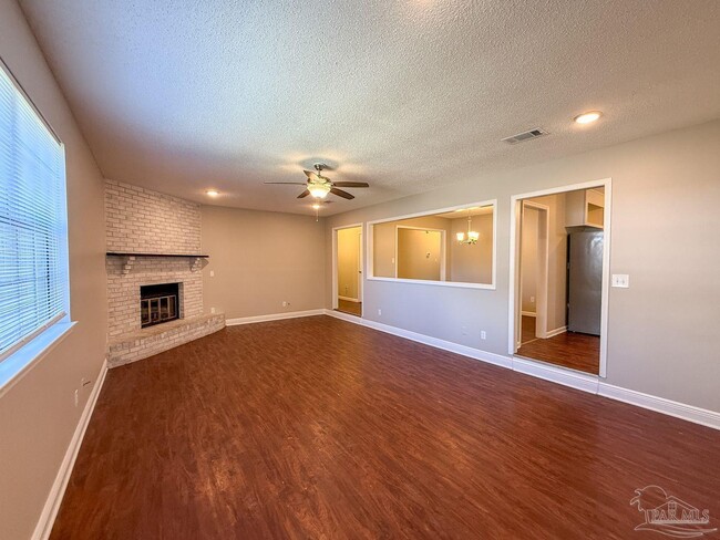 Building Photo - 7731 Beechwood Dr
