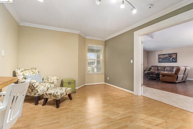 Building Photo - 1522 Coventry Dr