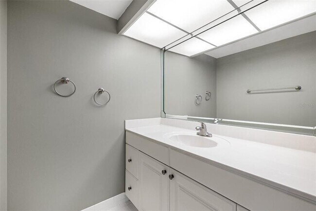 Building Photo - 9415 Blind Pass Rd