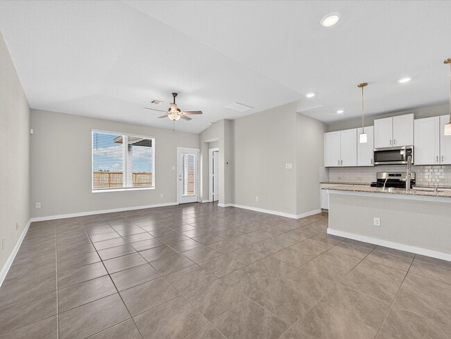 Building Photo - 17908 Grv Crk Ln